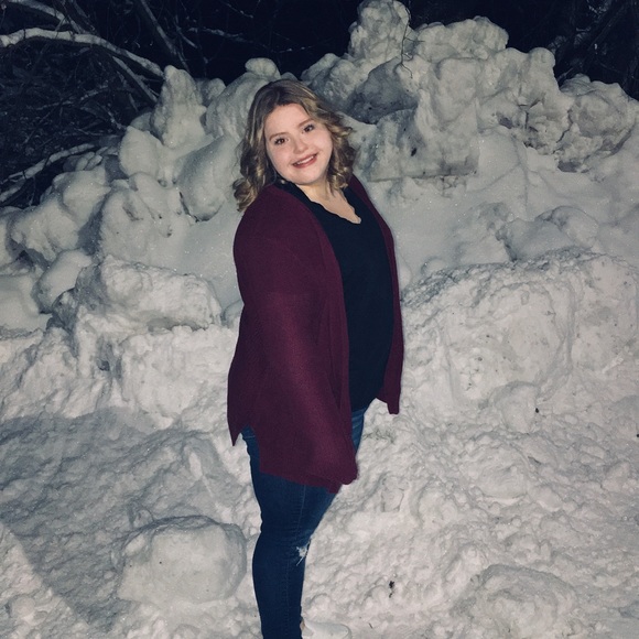 Meet your Posher, Allison - Picture 1 of 1